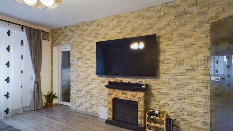 Apartament cu 5 camere in zona UMT 105mp - Poză 5