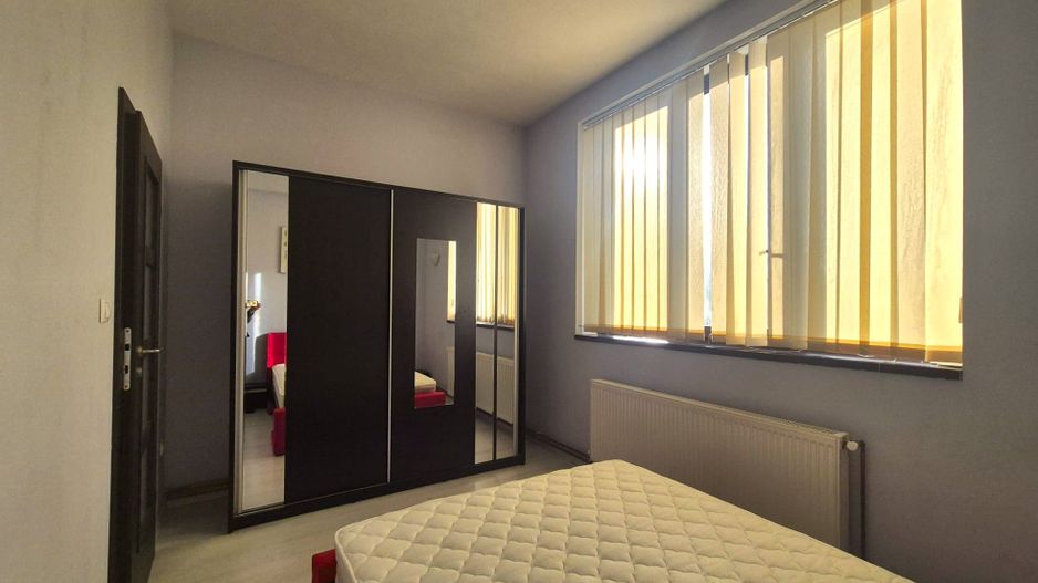 Apartament la casă cu grădină - Poză 8