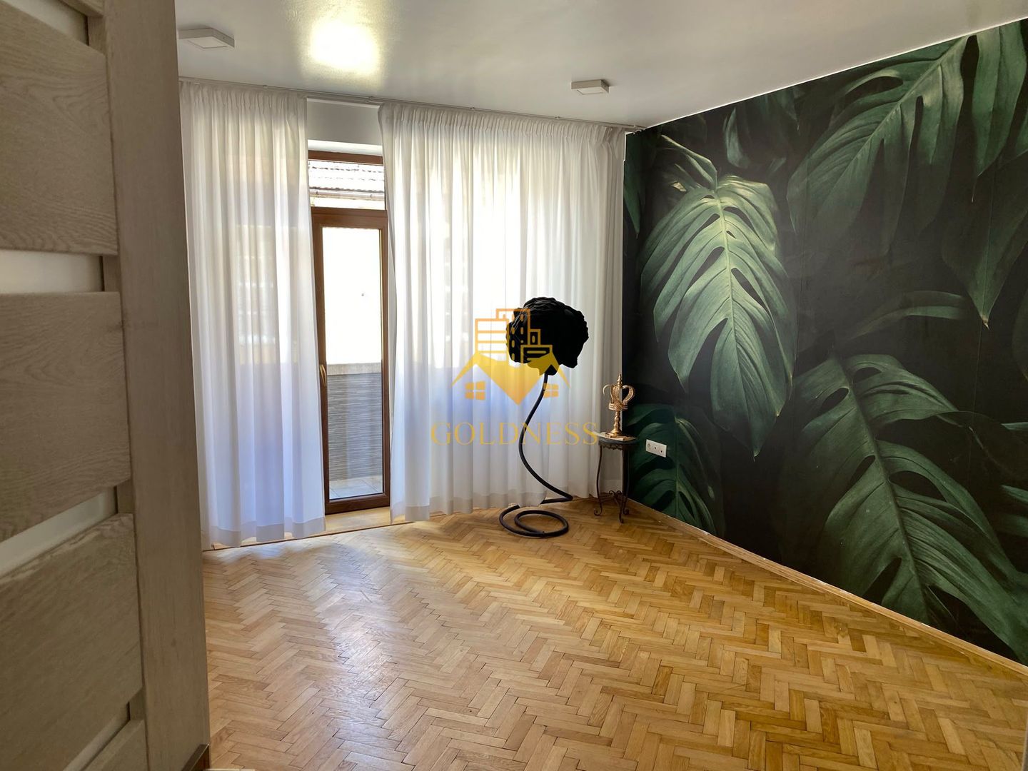 Spatiu birou/aparatament, 3 camere, decomandate, Eroilor Zona Teatru - Poză 1