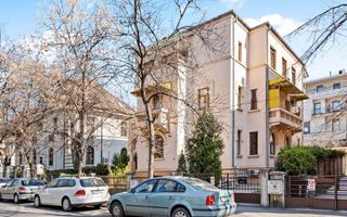 Apartament in vila Capitale plus Demisol - Poză 1
