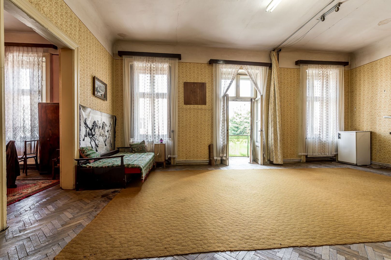 RAR pe piata Apartament cu 3 camere si balcon pe strada Horia - Poză 3