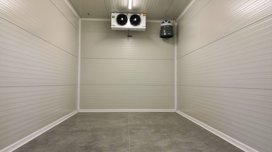 Oportunitate investiție: Livadă de Cireși și Hală - Poză 16