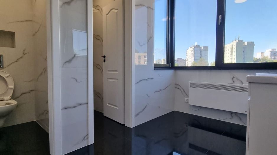 Spațiu Versatil 555 mp – Clinici, Birouri, Fitness - Poză 8