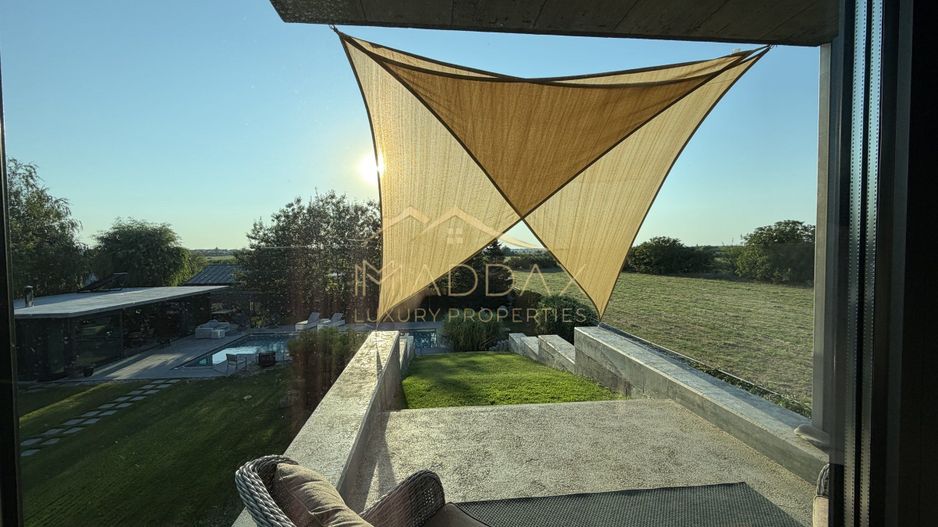 Vila Exclusivista *2223mp teren* / Piscina proprie / 5 garaje / Otopeni - Poză 28