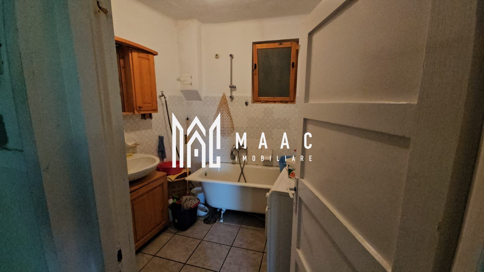 Casă 4 camere de vânzare | Cisnădie | 140 mp | teren 1.230 mp - Poză 11
