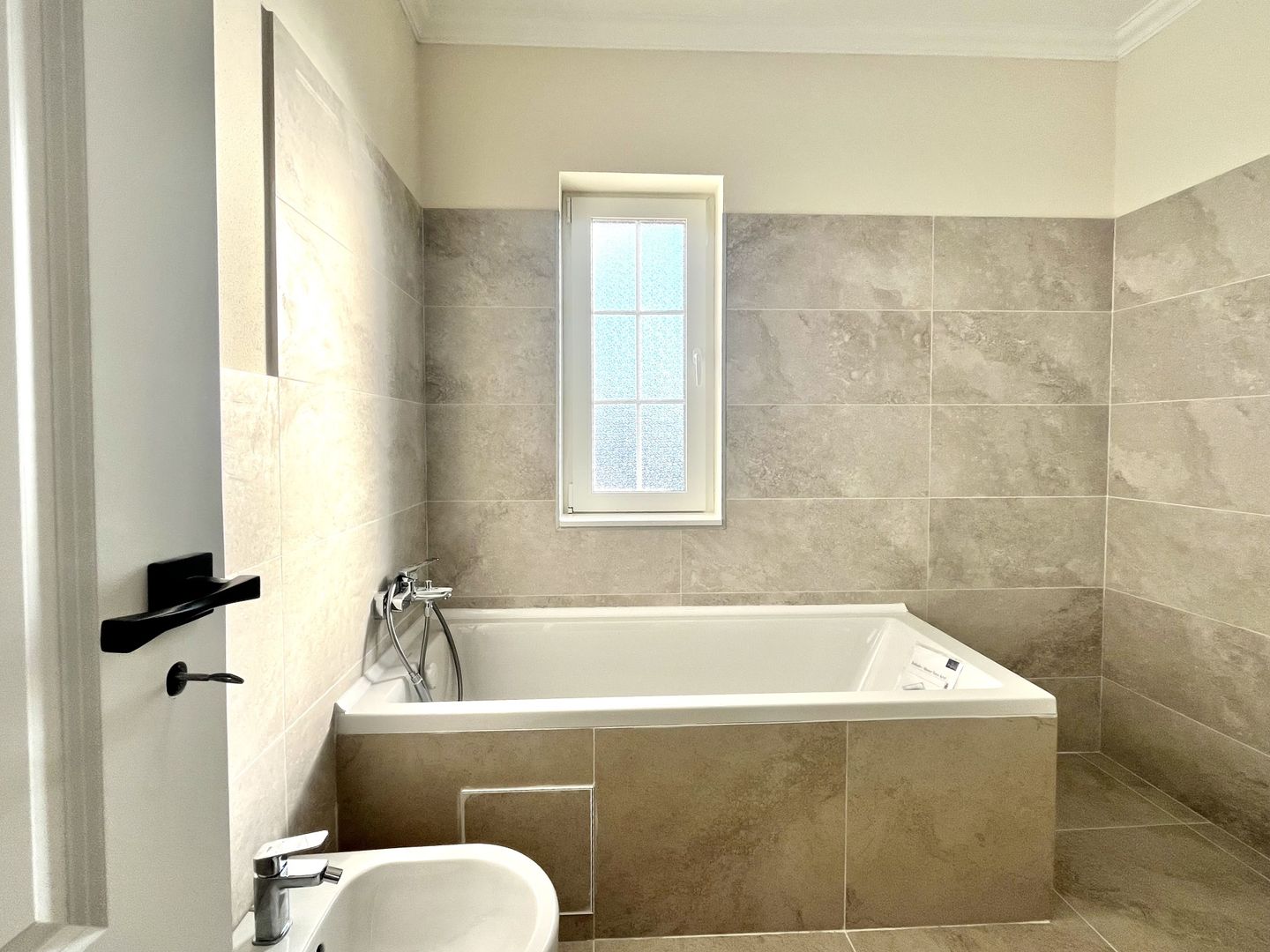 Duplex premium în Moșnița Nouă, separat prin camera tehnică, P+ 1 etaj - Poză 14