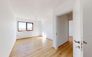 Duplex întreg cu Panouri Solare! Cu 2 intrari! - Poză 16