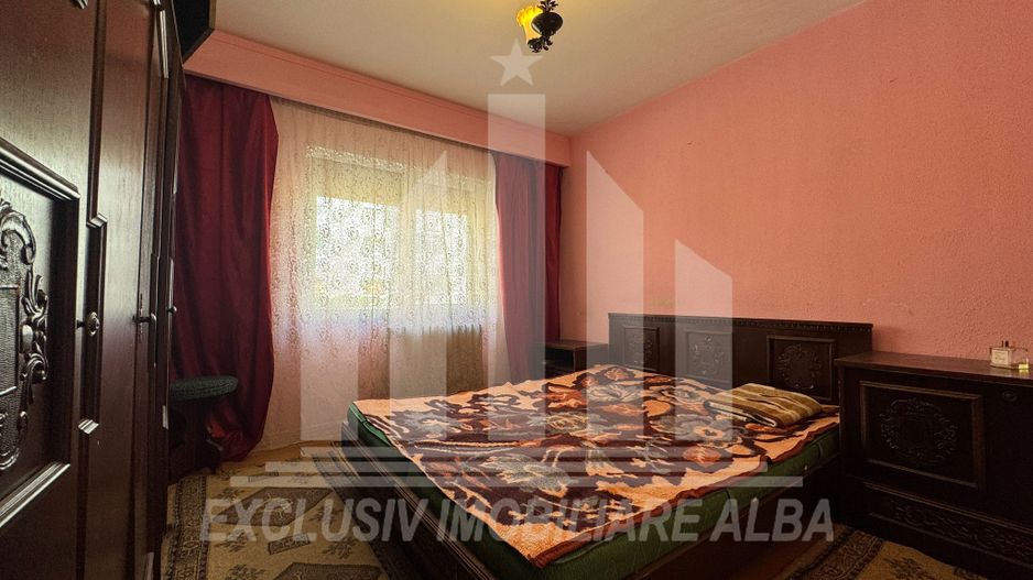 Apartament cu 3 camere decomandate de inchiriat, Cetate - Poză 6
