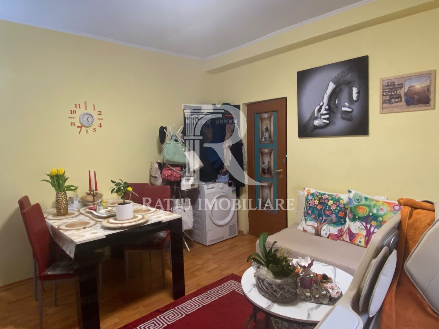 Casa de vânzare cu 3 camere | Tudor Vladimirescu |  Oradea - Poză 2
