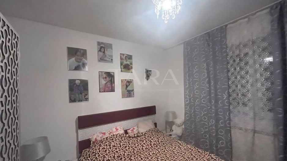 Apartament cu 2 camere decomandate, 50 mp, balcon. - Poză 4