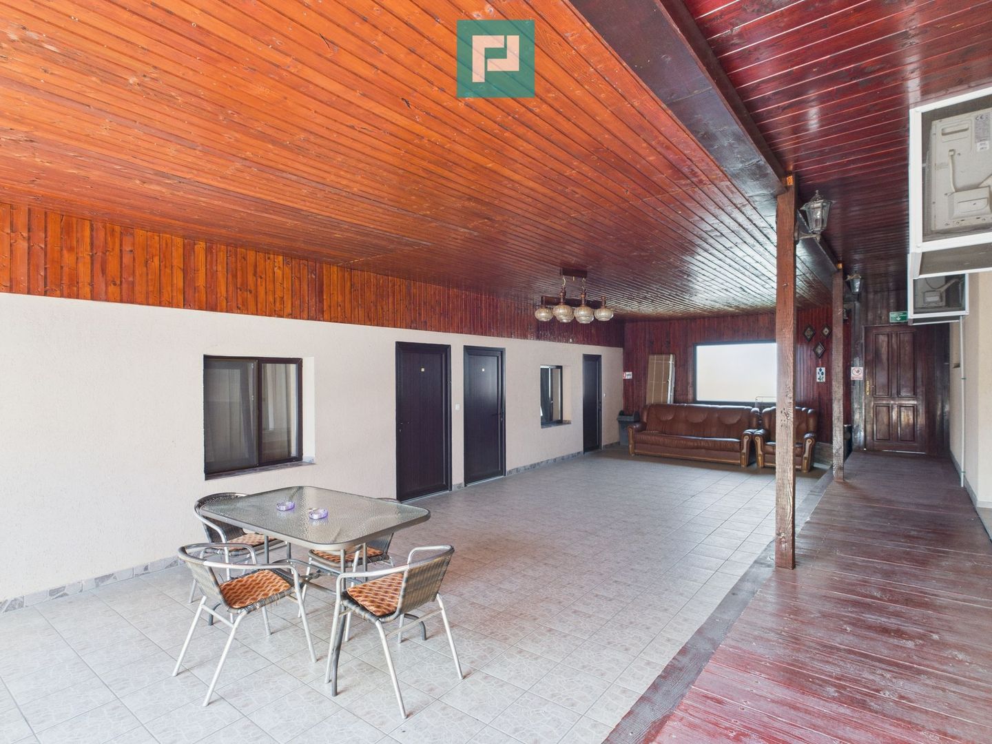 Casă și clădire de apartamente la Orțișoara - Poză 15