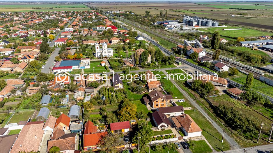 Casa noua 5 camere, la rosu, în Sofronea comision 0 la cumpărare - Poză 9