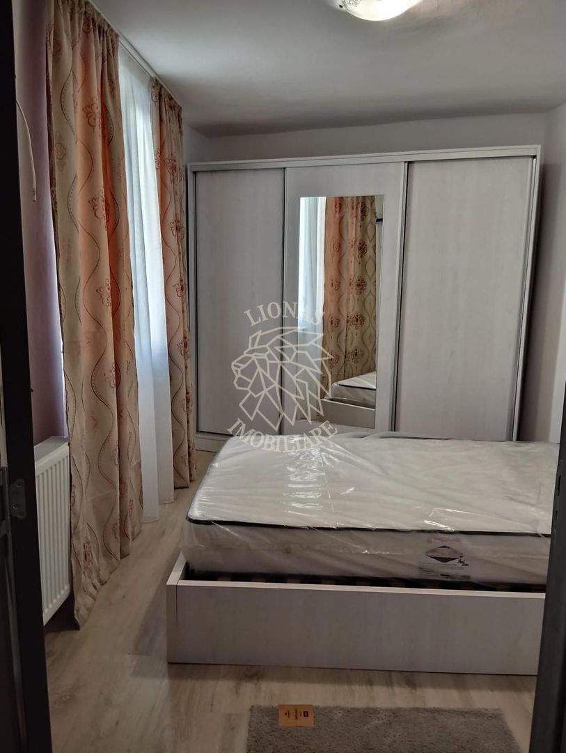 Apartament 4 camere-2 balcoane-etaj 3-renovat complet-Zona A. Muresanu - Poză 2