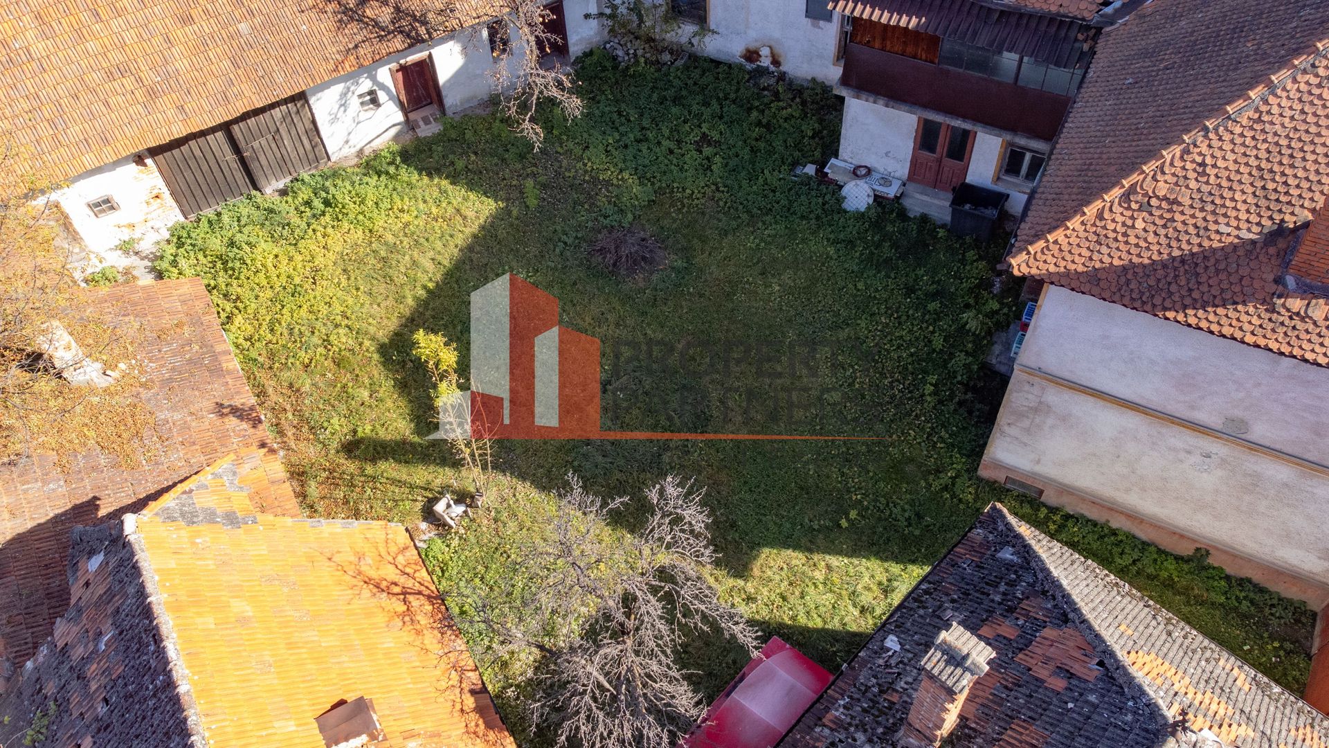 Imobil centru Bran / oportunitate de dezvoltare - Poză 9