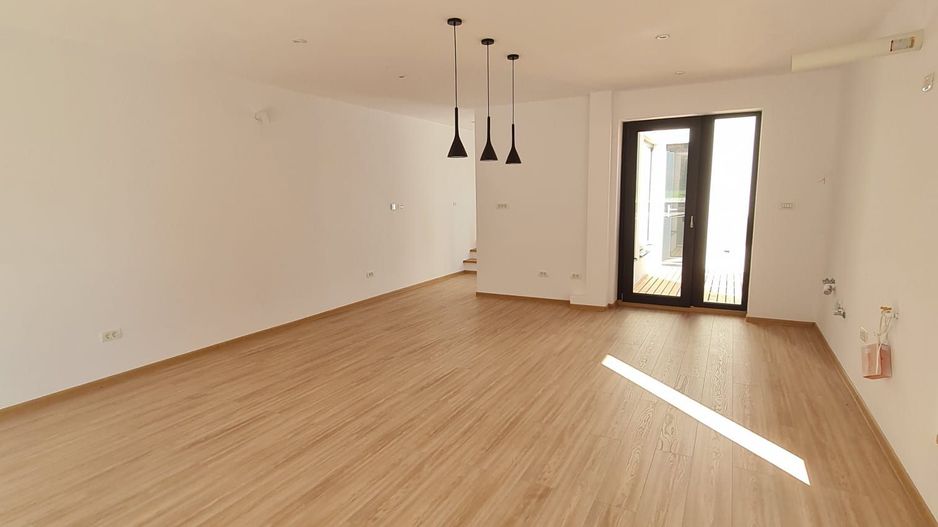 Minimalist în Timișoara - Poză 25