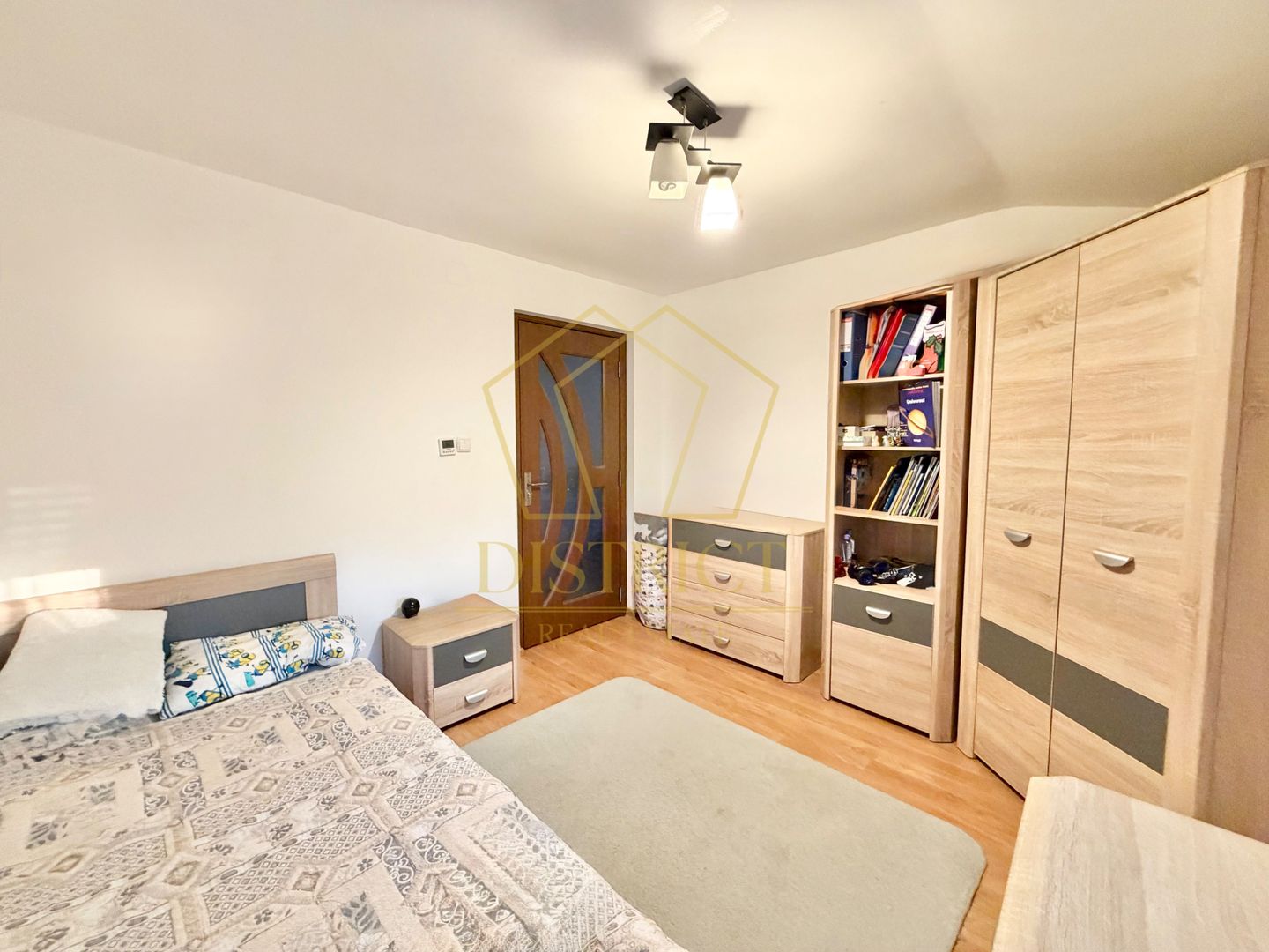 Duplex cu 4 camere si 2 bai complet mobilat si utilat in Giroc langa Zone 2. - Poză 19