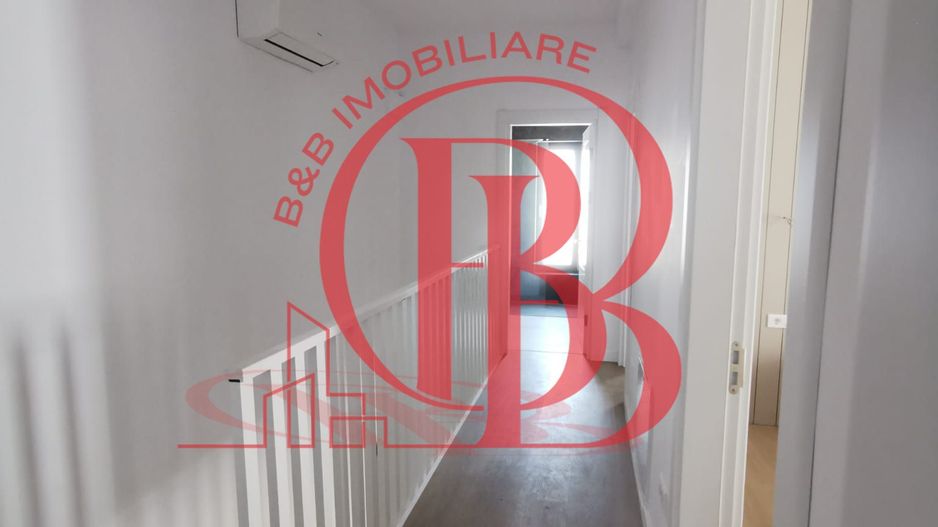 Vila  de tip duplex 4 camere Pompa Caldura Titan Pallady - Poză 11