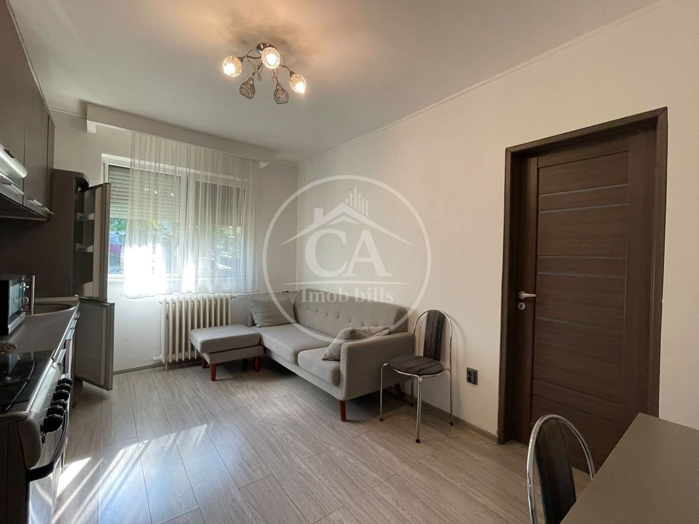 Apartament de vânzare cu 2 camere în zona Nufarul, Oradea - Poză 1