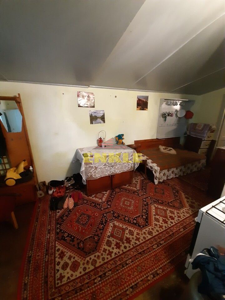 Casa 3 camere + dependinte (bucatarie de vara/magazie) + teren 1400 mp, Str.Zimbrului - Poză 5