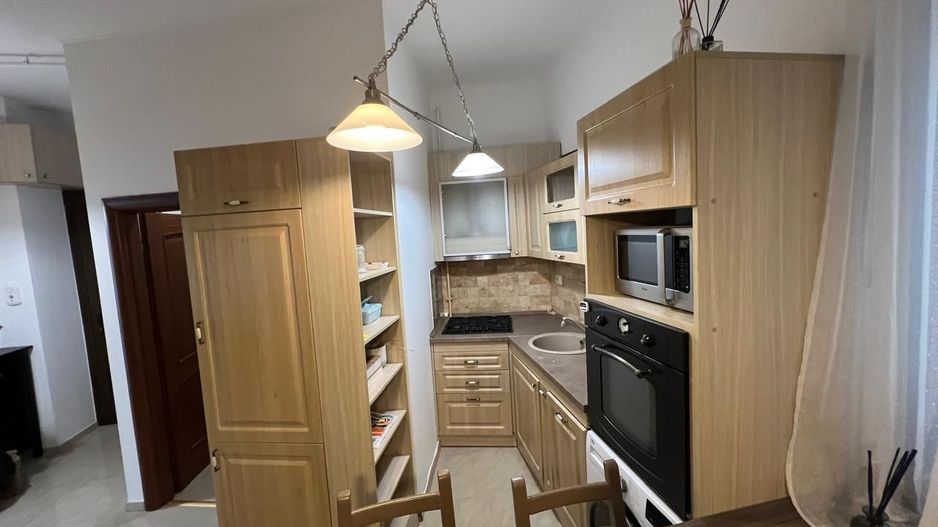 Apartament 3 camere, garaj si boxa - zona Centrala-Prefectura - Poză 22