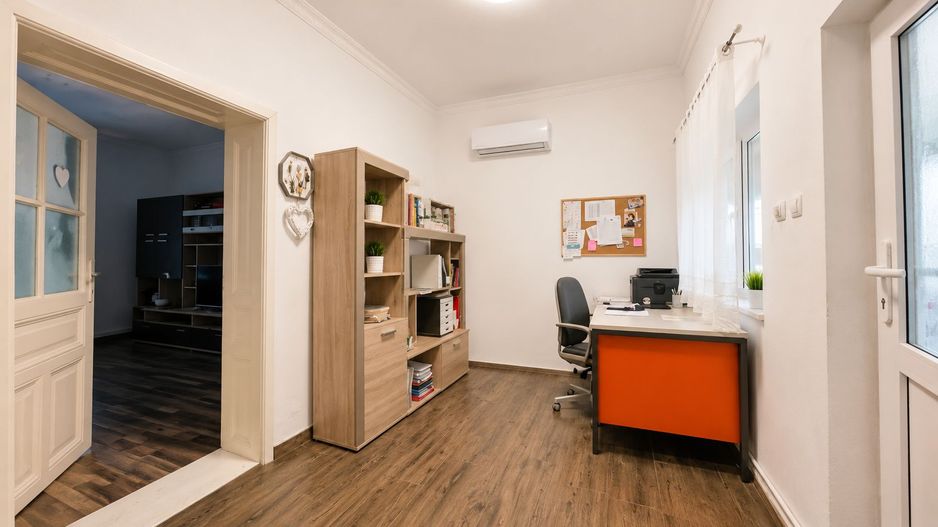 CASA RENOVATA DE VANZARE, SALONTA - Poză 11