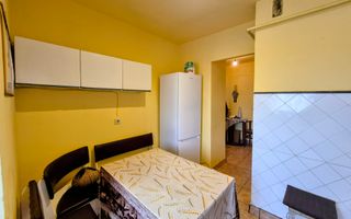 COMISION 0 | Apartament 3 camere | decomandat | zona Materna - Poză 2