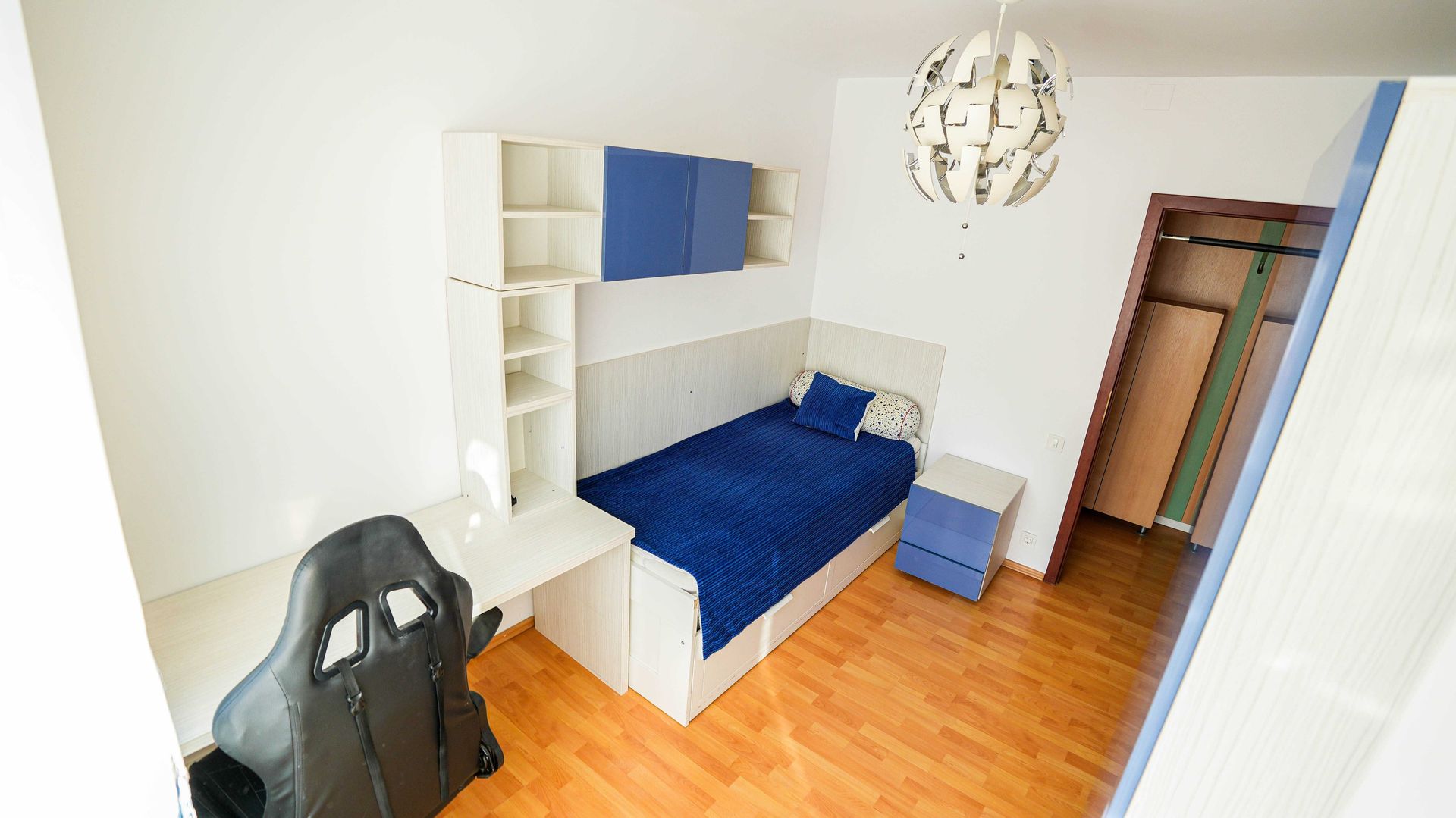Apartament de 3 cam cu centrala si parcare - metrou Gorjului - Poză 6
