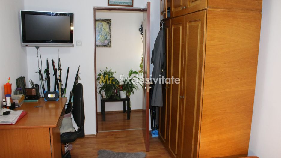 Apartament cu 3 camere decomandat, 71 mp – zona 9 Mai - Poză 3