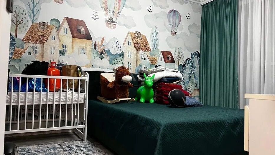 Apartament cu 3 camere de vânzare în Floresti - Poză 4