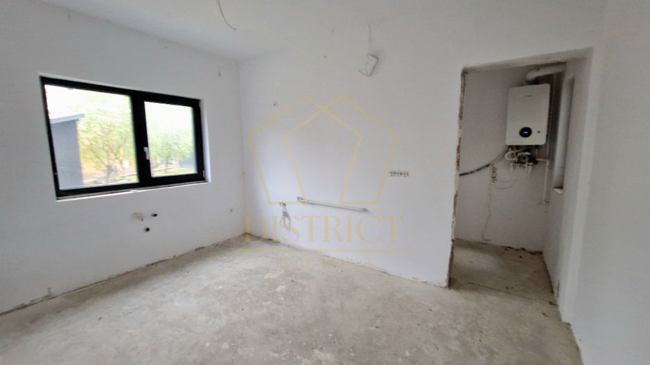 Duplex spatios despartit prin camera tehnica cu 5 camere | Urseni - Poză 12