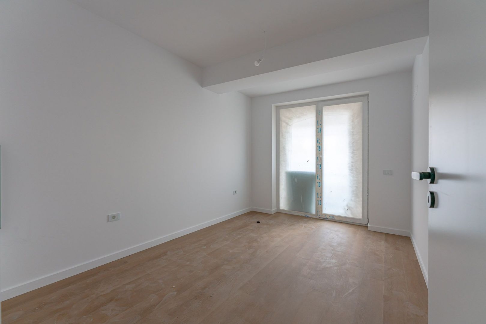 Apartament 2.5 Camere Sala Polivalentă | 59 mp Util + 18 mp Balcon - Poză 9