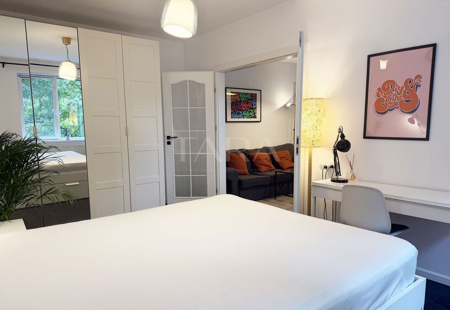 Apartament cu 3 camere, zona Facultatea de Litere. - Poză 6