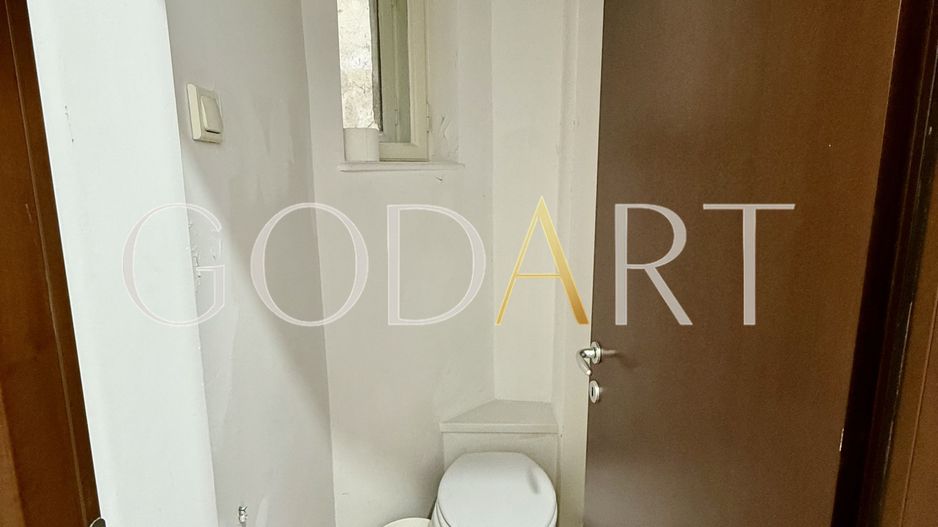 Apartament in vila | Ultracentral | 2 intrări | Garaj 30 mp | Renovat - Poză 16
