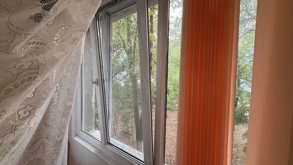 Vând apartament!! - Poză 2