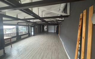 SPATIU COMERCIAL CAMPULUNG ZONA CENTRALA - Poză 4