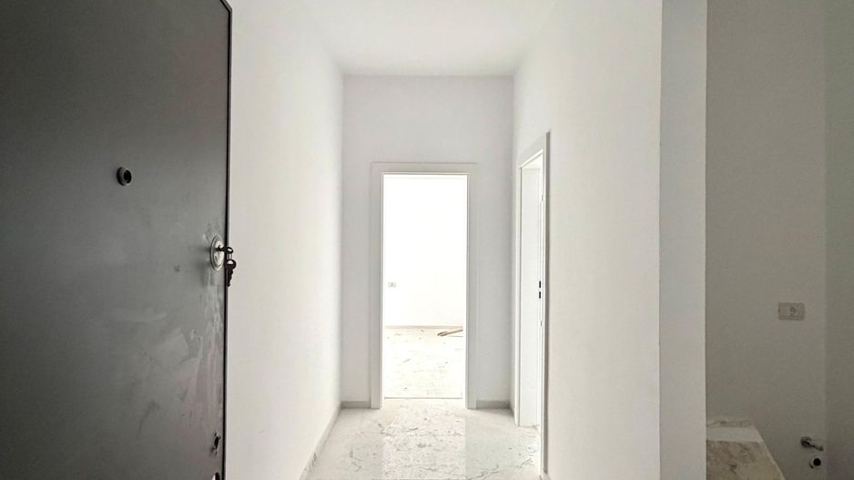 Apartament 2 camere -  etaj 2 - Calea Urseni - Giroc - Poză 2