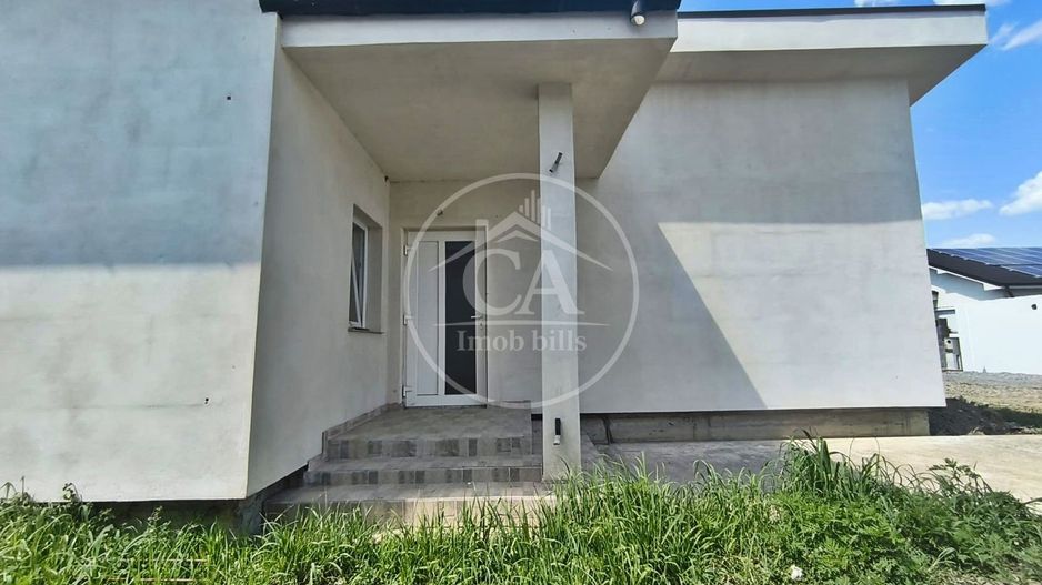 Casă de vânzare cu 4 camere în Osorhei , Bihor - Poză 3