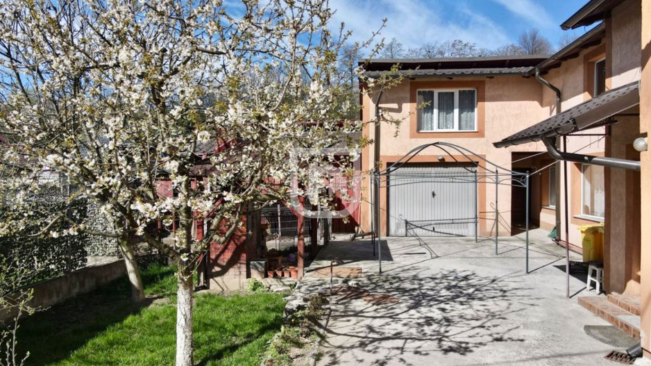 Casă centrală Gura Humorului | 3 dormitoare | 600 mp teren | Garaj - Poză 2