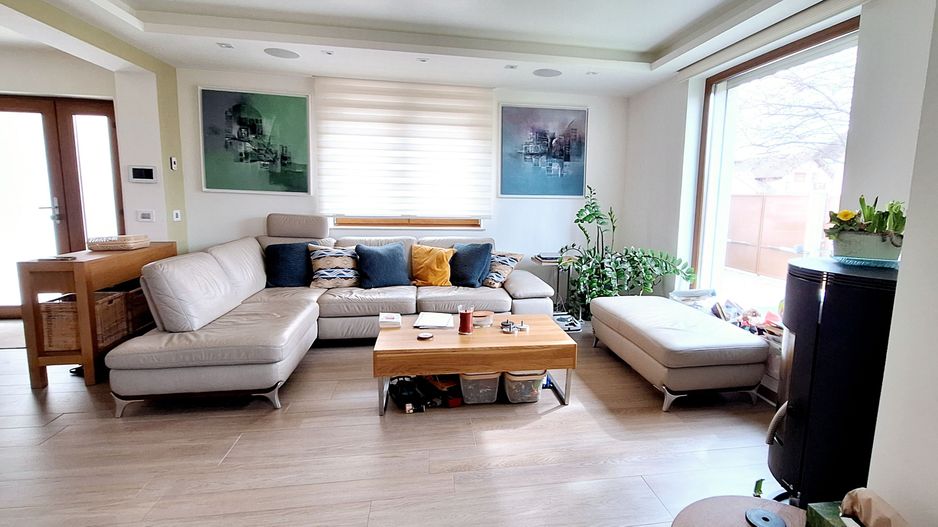 Casa eficienta energetic cu piscina in Giroc - Poză 8