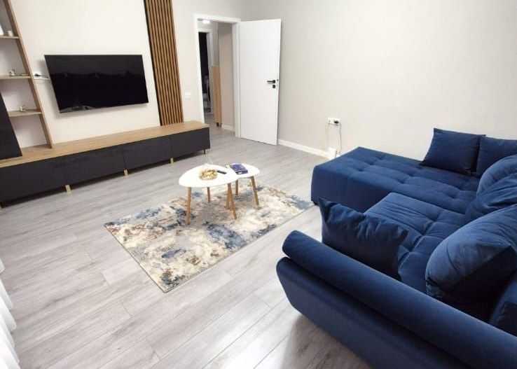 De inchiriat apartament 2 camere Exigent Plaza/Centrala proprie - Poză 1