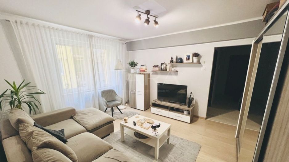 Apartament 2 camere în zona Facultatii de Litere. - Poză 1