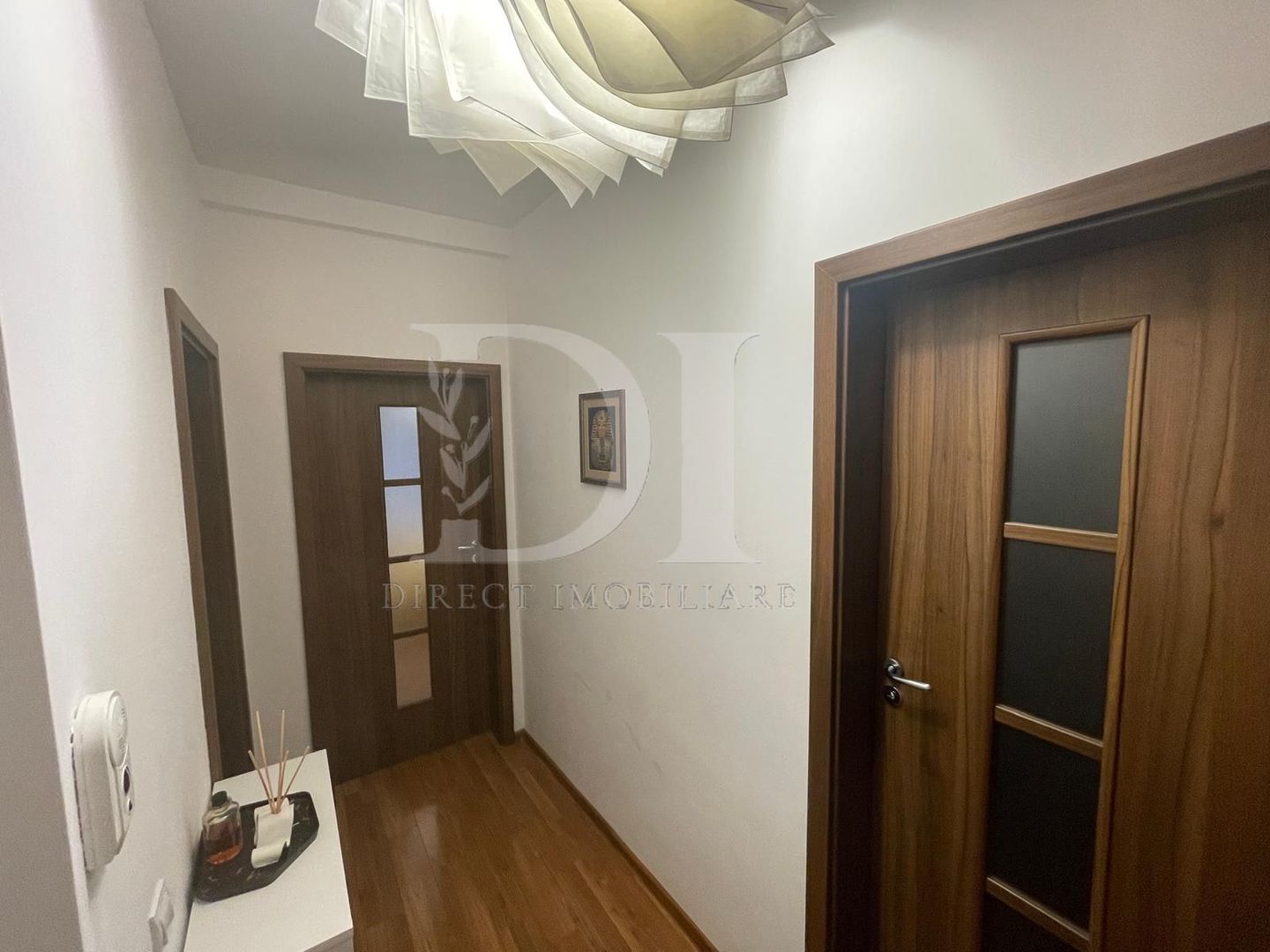 Apartament etaj intermediar / la cheie / Zona Eroilor - Poză 10