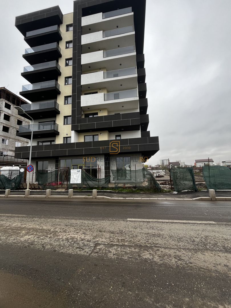 Spatiu Comercial, Sector 4, Bucuresti, Grand Arena, vitrina generoasa - Poză 2