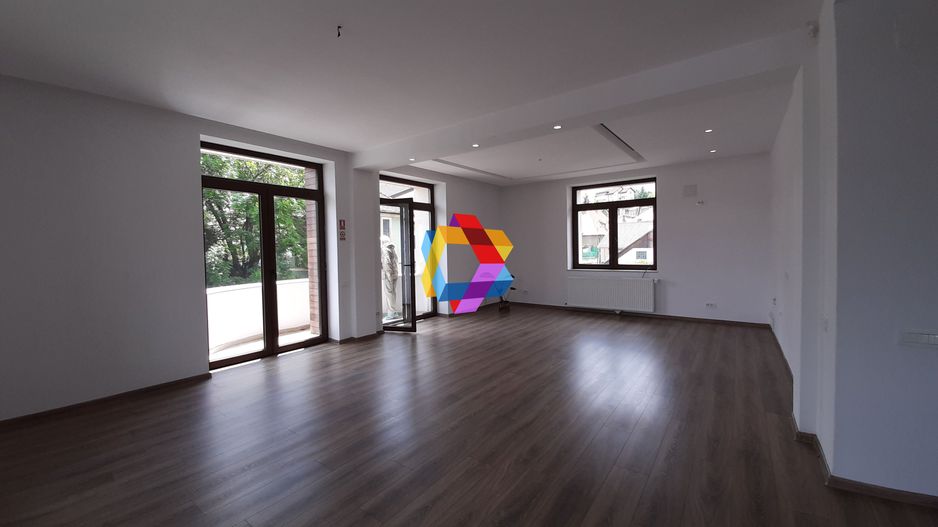 Spatiu de birouri deosebit - 160 mp - Poză 4