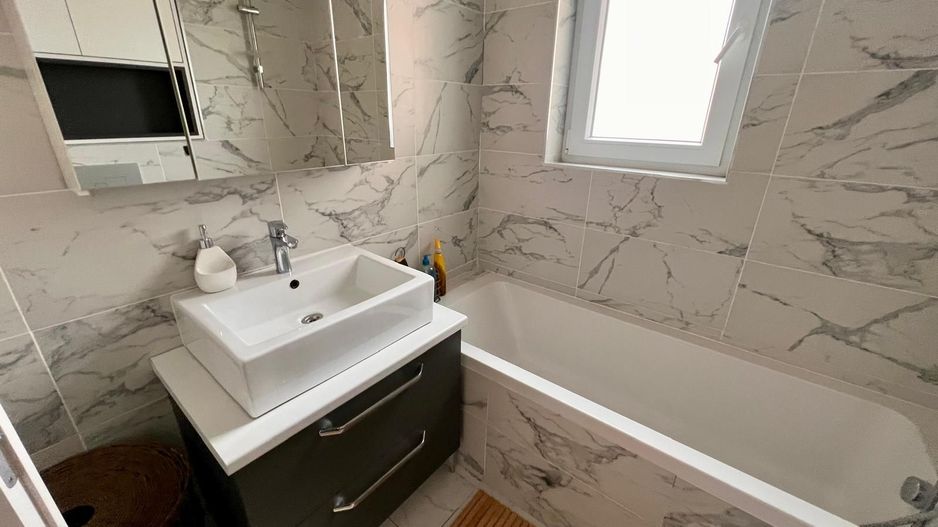 Vila 4 camere Ansamblul Rezidential Cosmopolis - Poză 12