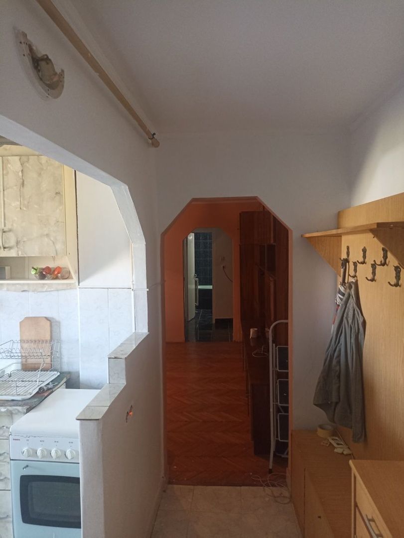 Vând apartament 2camere - Poză 2