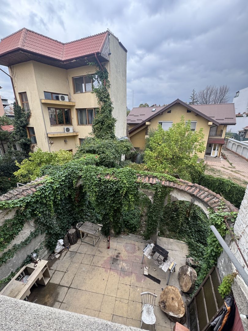 Casa-Curte proprie | Plantelor | - Poză 5