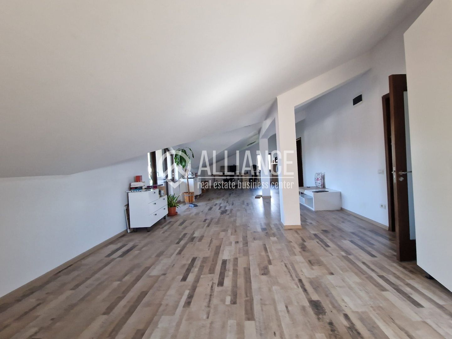 Oază de Rafinament și Confort: Vilă de Lux în Cumpăna ( cod 12 ) - Poză 16