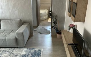 BRASADAS vinde ap 2 cam etaj 3 cu PARCARE Odobescu. - Poză 2