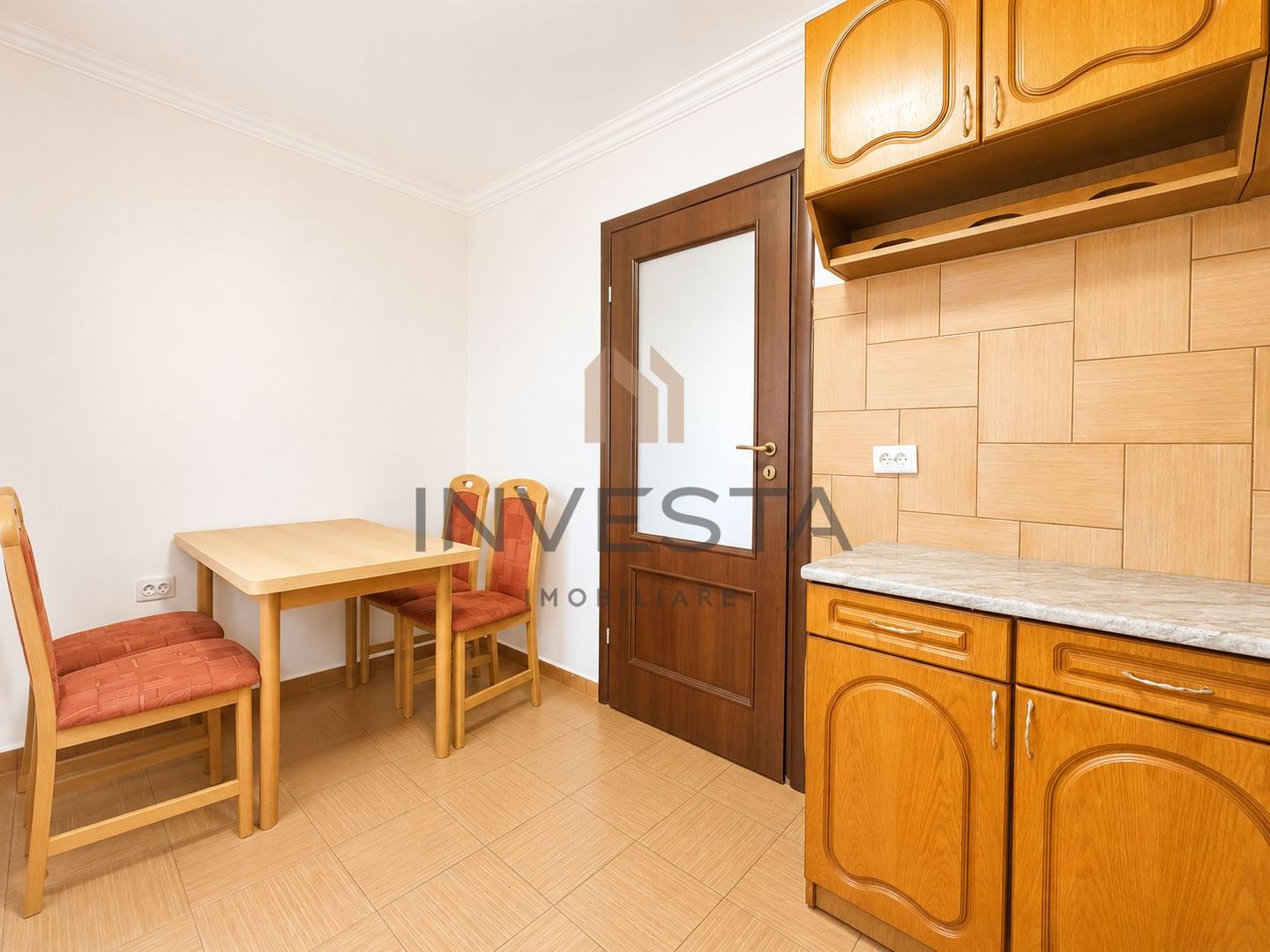 Casa individuala cu 4 camere de inchiriat in Andrei Muresanu - Poză 10